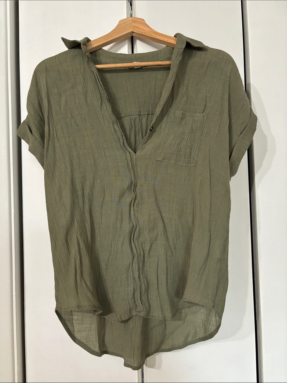 Twine and string lightweight Olive Green Short-Sleeve half Button Front Shirt
